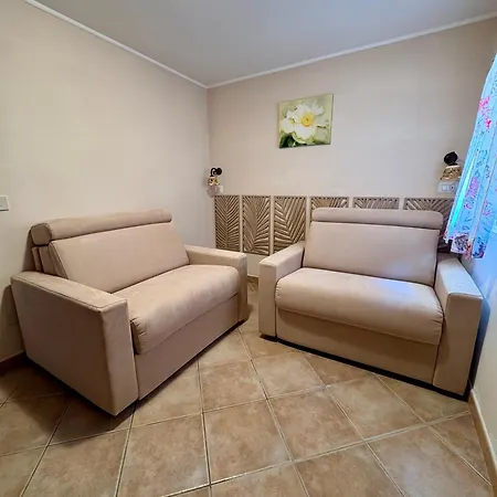 I Lecci Guesthouse-2